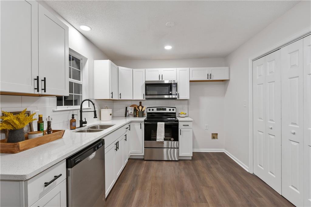 3411 Rock Ridge Drive