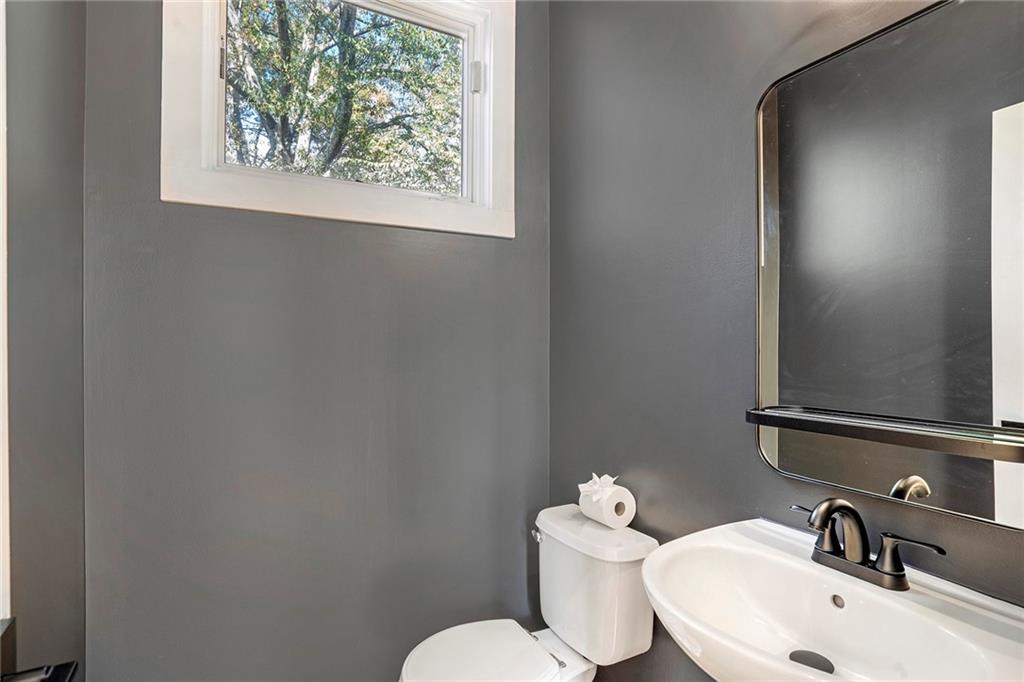 1330 Rietveld Row NW