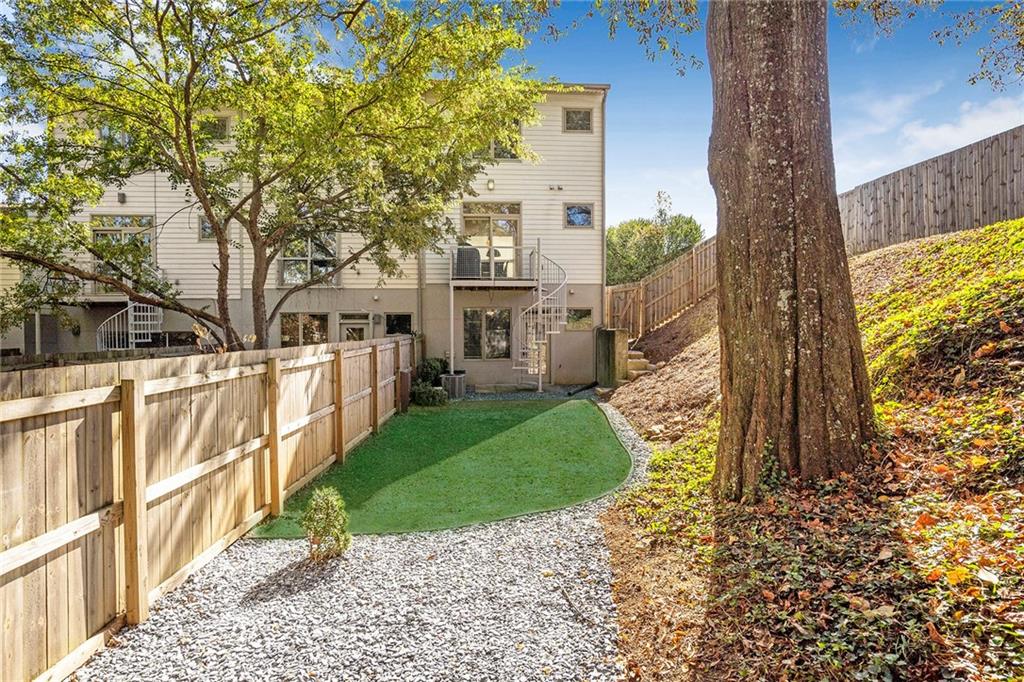 1330 Rietveld Row NW