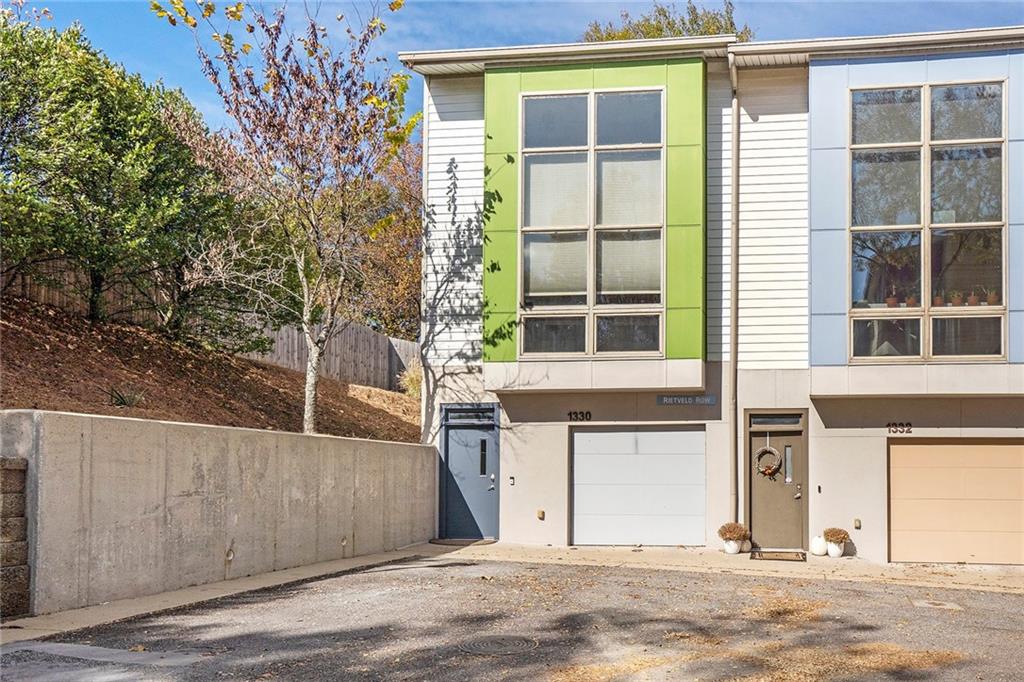 1330 Rietveld Row NW