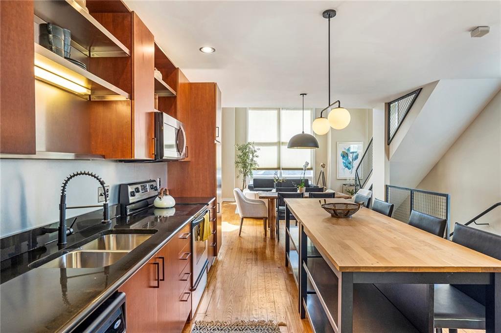 1330 Rietveld Row NW