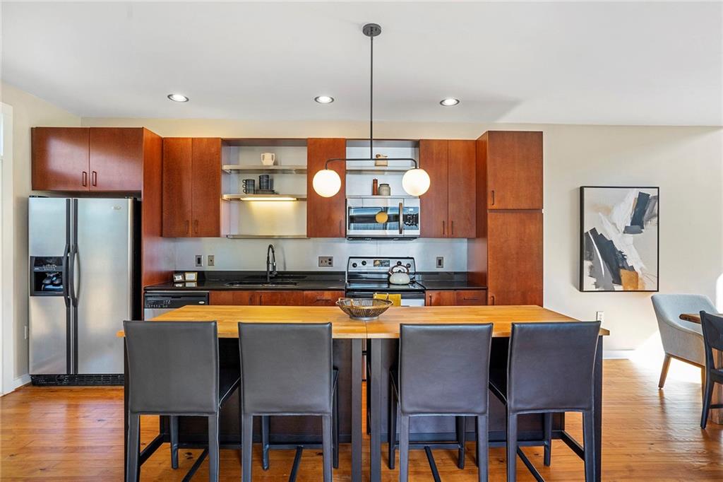 1330 Rietveld Row NW