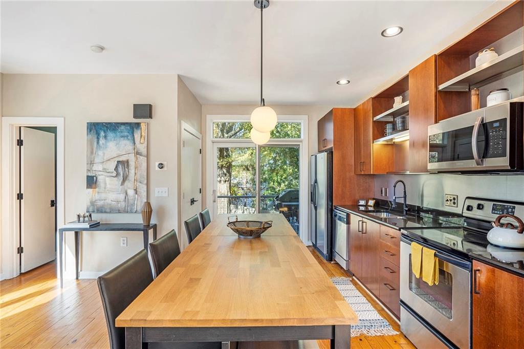 1330 Rietveld Row NW