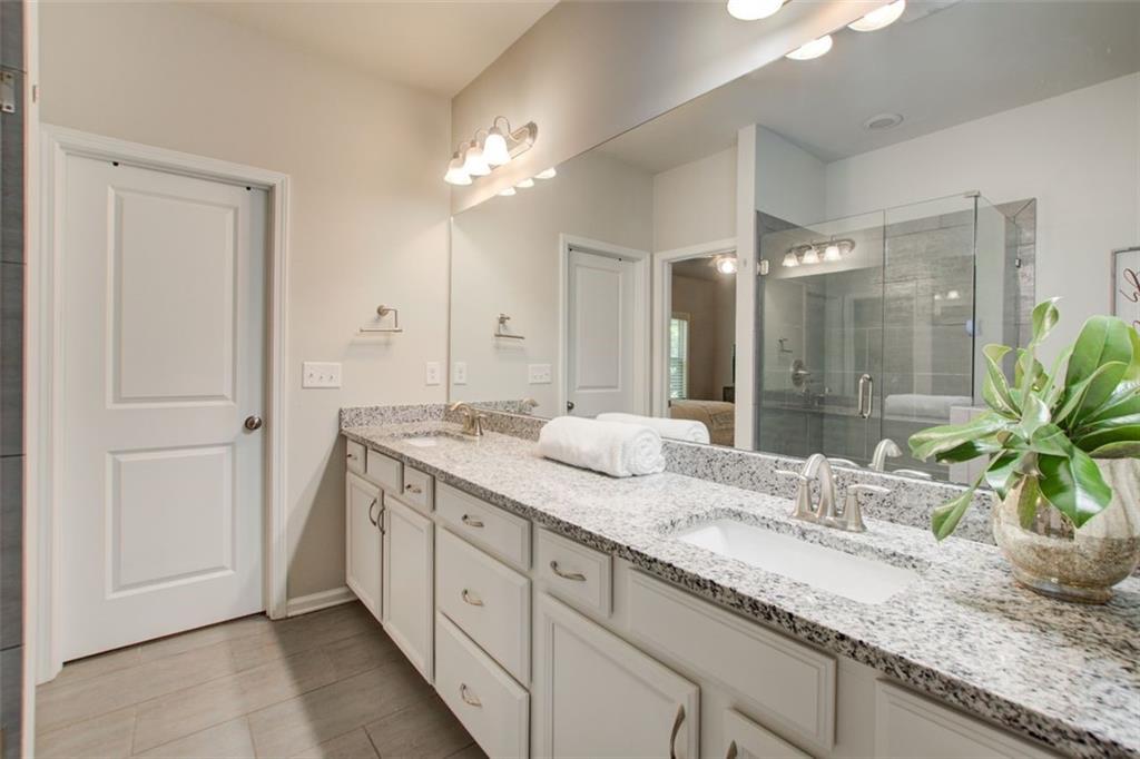 2441 Norwood Park Crossing