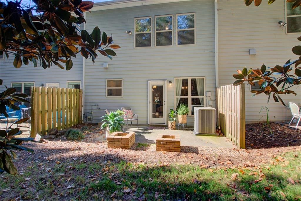 2441 Norwood Park Crossing