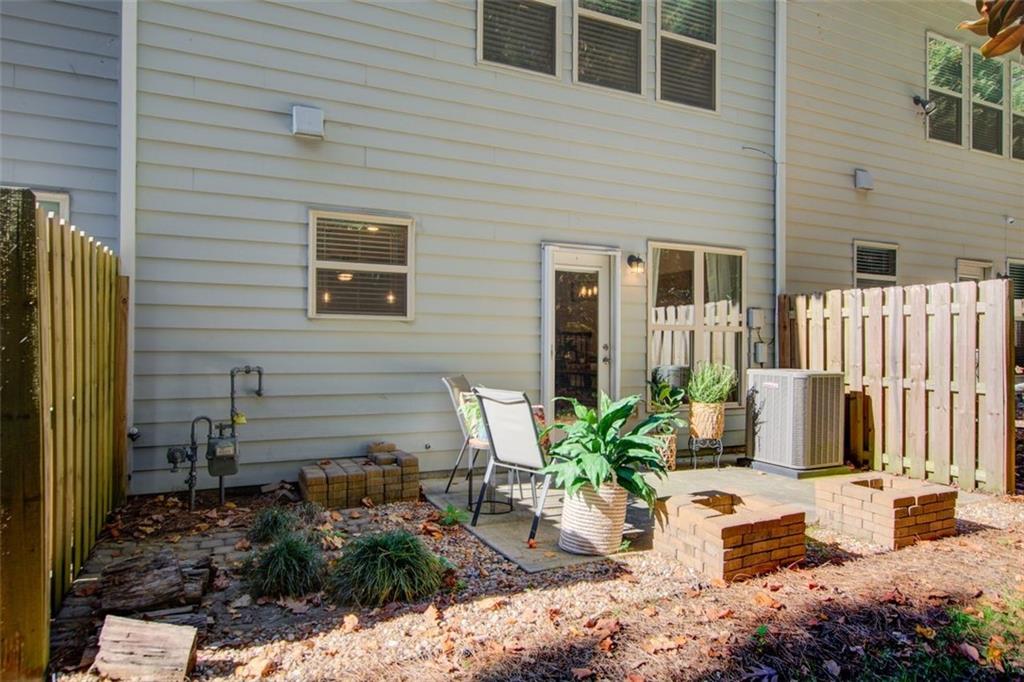 2441 Norwood Park Crossing