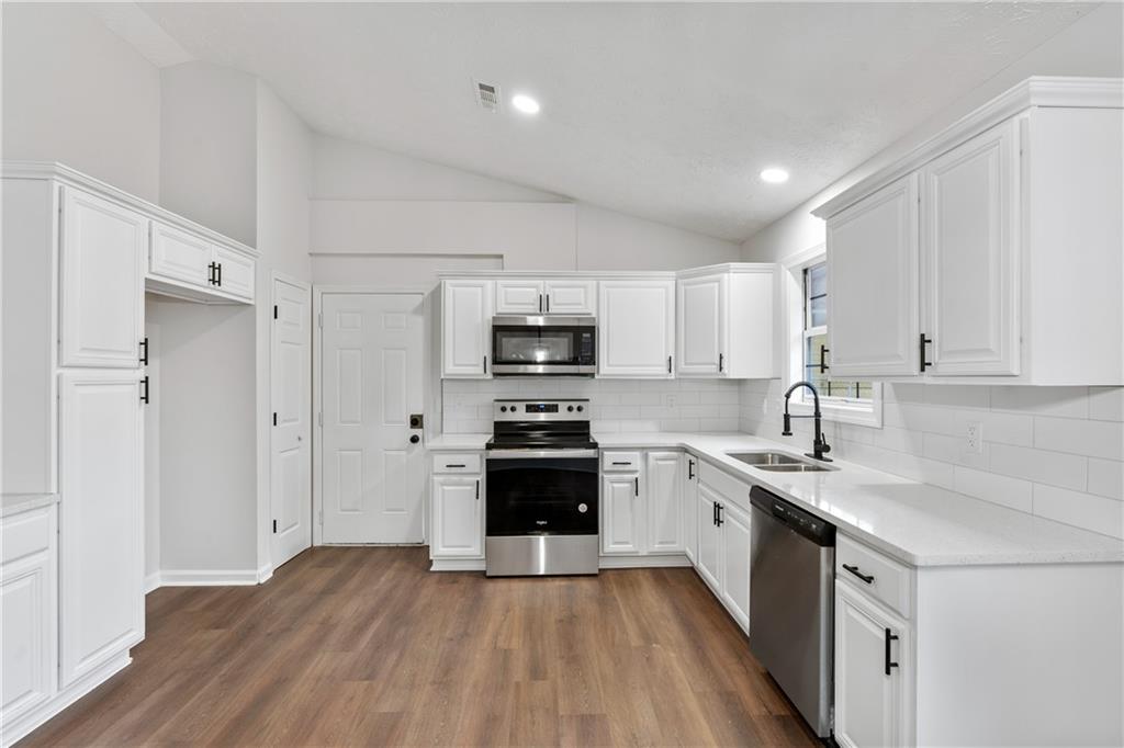 9169 Sunset Drive