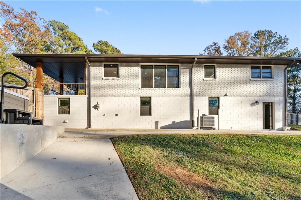1894 Sahara Drive SE