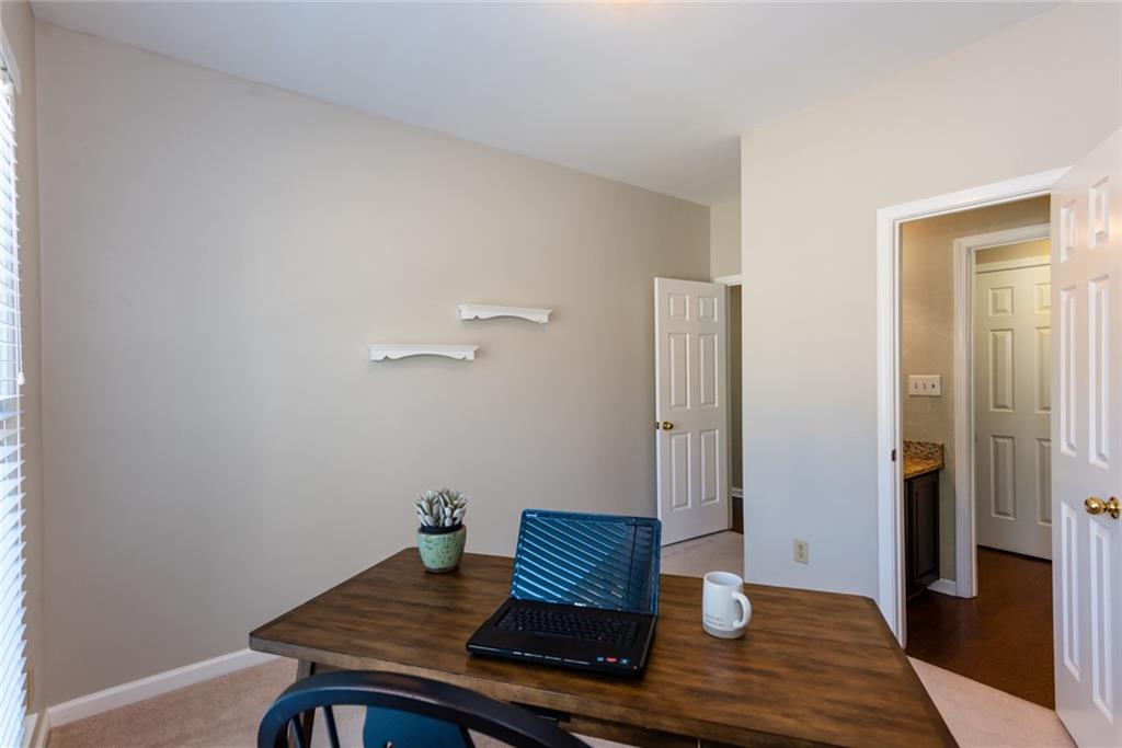 10805 PINEWALK FOREST Circle