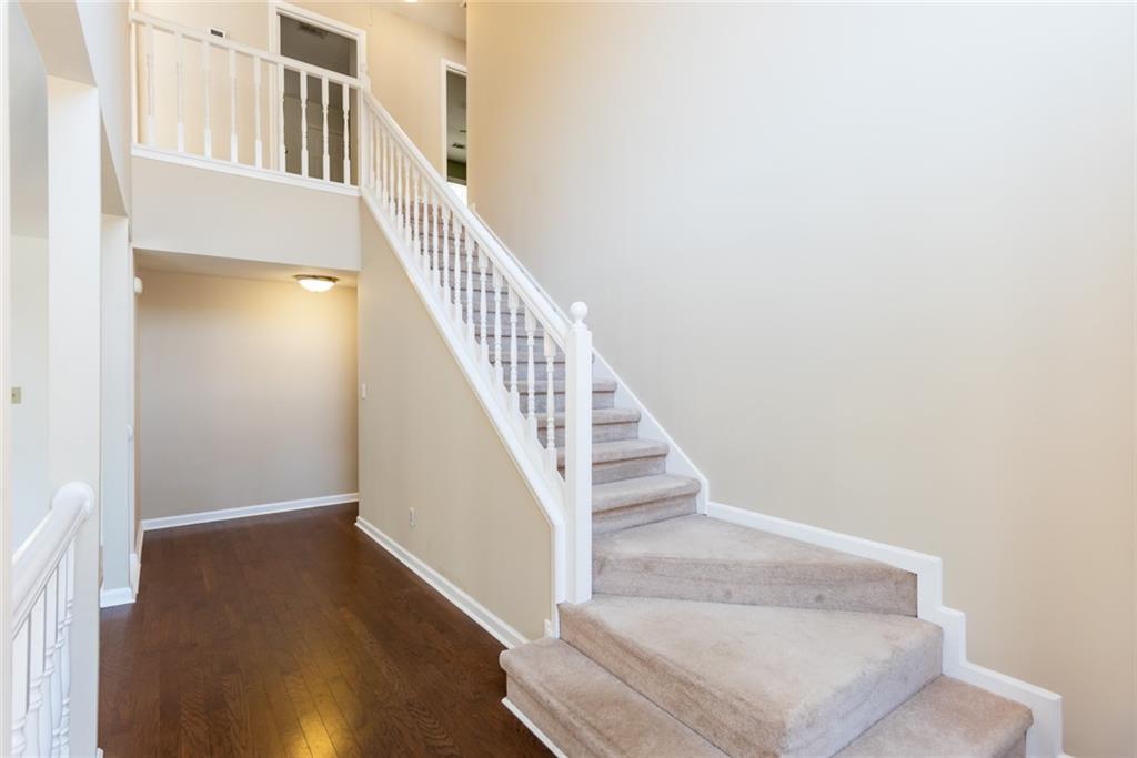 10805 PINEWALK FOREST Circle