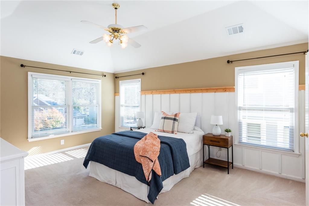 10805 PINEWALK FOREST Circle