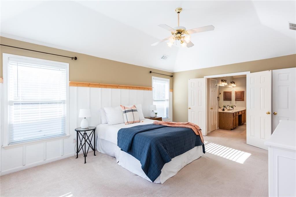 10805 PINEWALK FOREST Circle