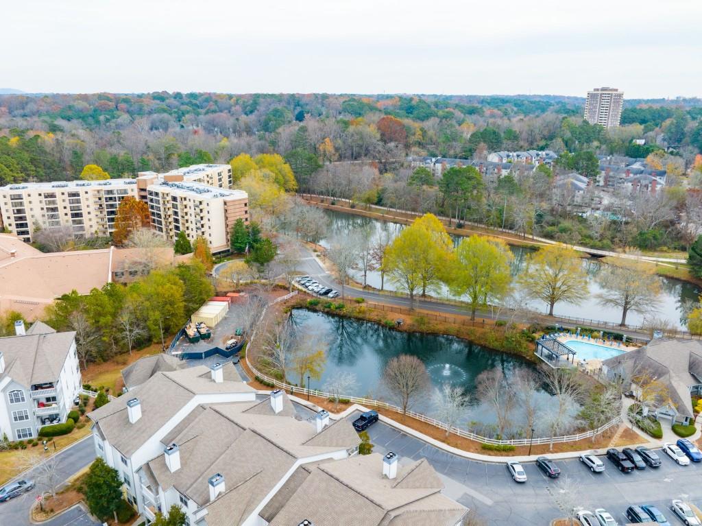 1800 Clairmont Lake Unit 220