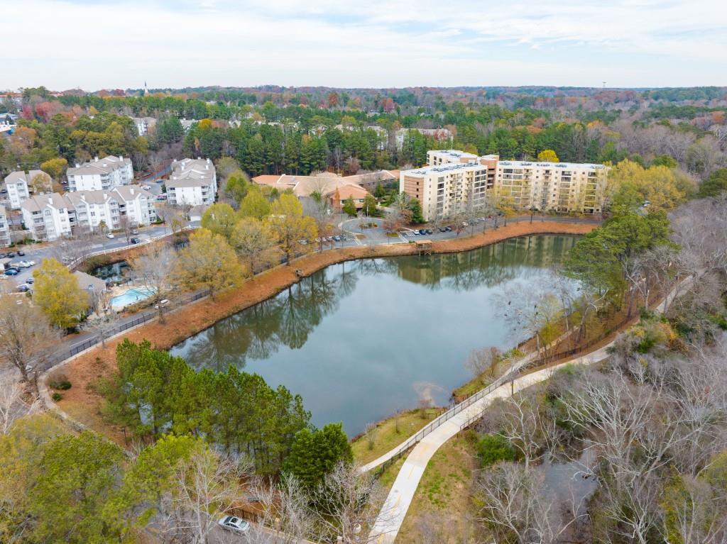 1800 Clairmont Lake Unit 220