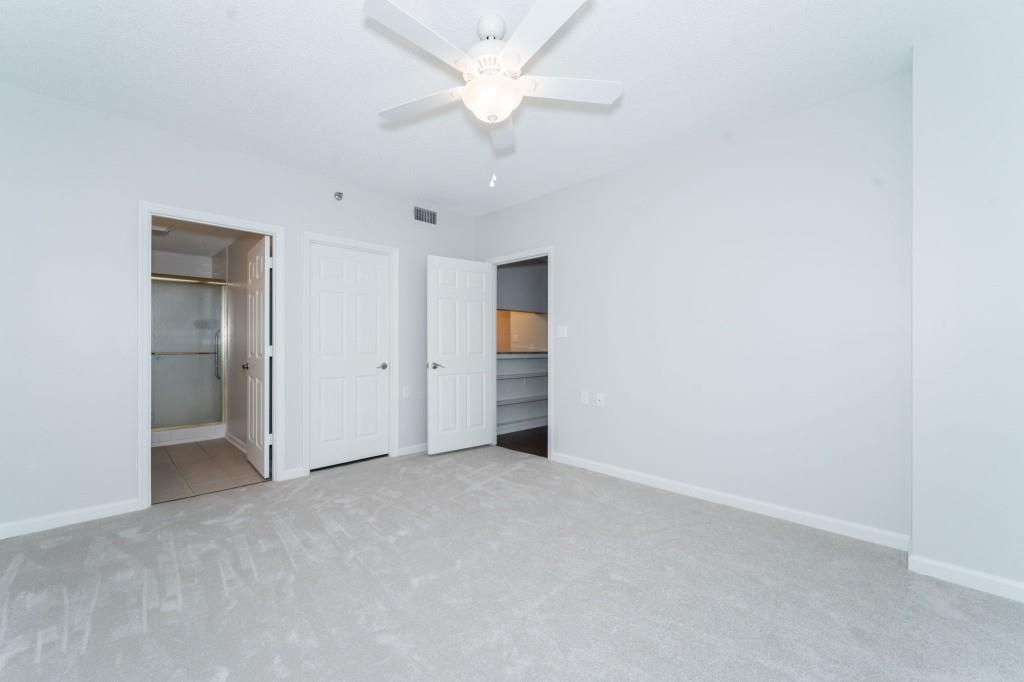 1800 Clairmont Lake Unit 220
