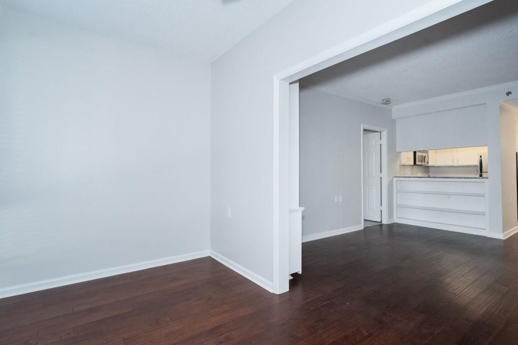 1800 Clairmont Lake Unit 220