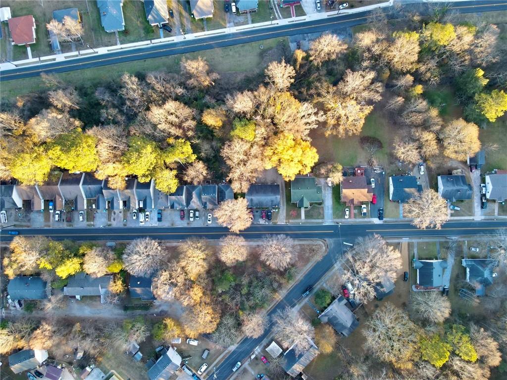 80 Lakeview Drive