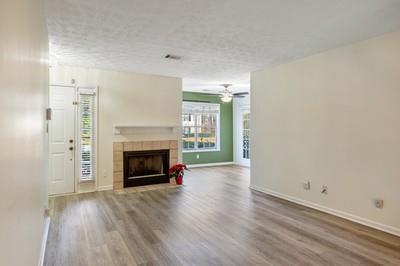 1002 Peachtree Forest Terrace