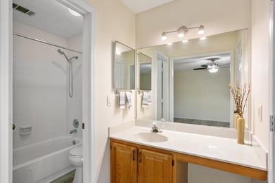 1002 Peachtree Forest Terrace