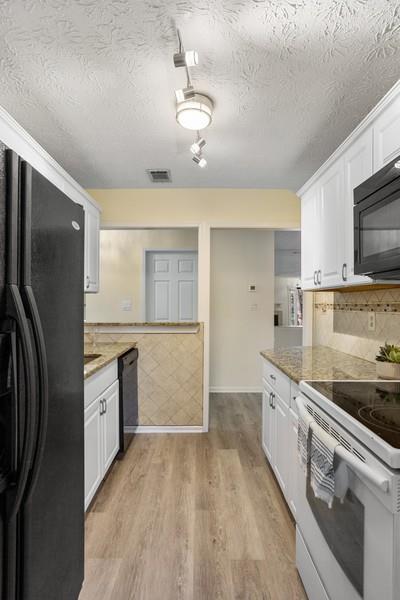 1002 Peachtree Forest Terrace