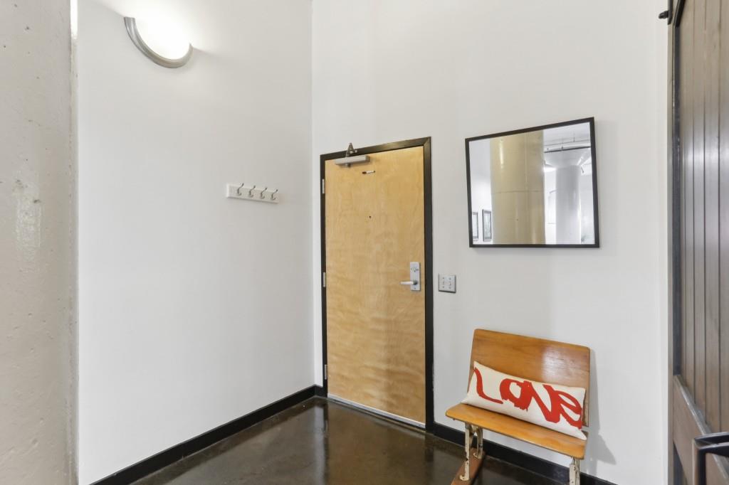 881 Memorial Unit 105
