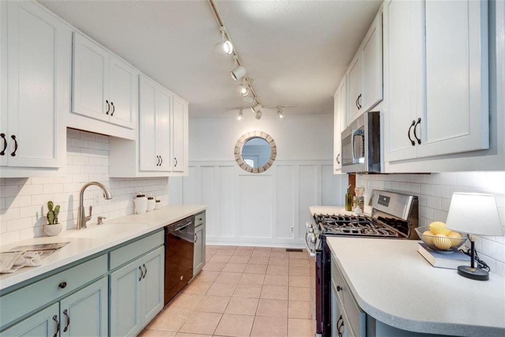 1119 Forrest Boulevard