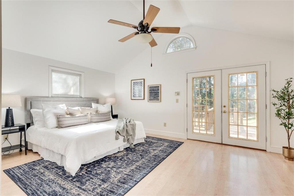 1119 Forrest Boulevard