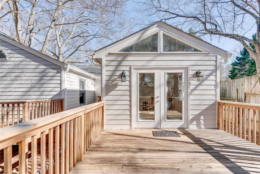 1119 Forrest Boulevard