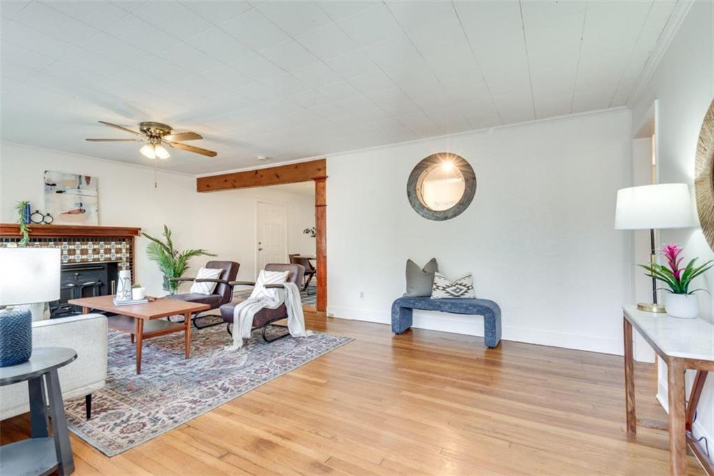 1119 Forrest Boulevard