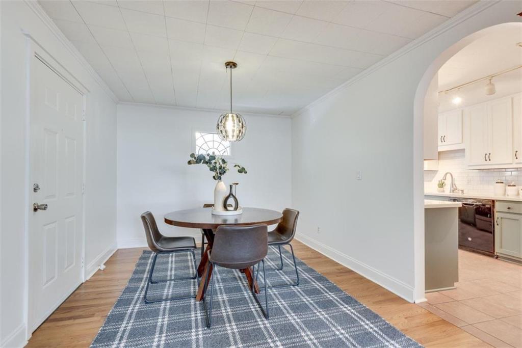 1119 Forrest Boulevard