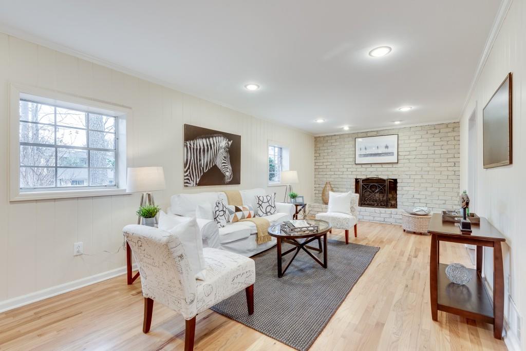2936 Harcourt Drive