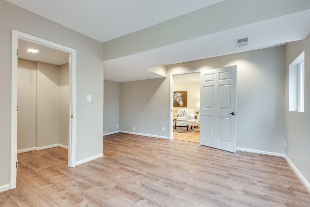 2936 Harcourt Drive