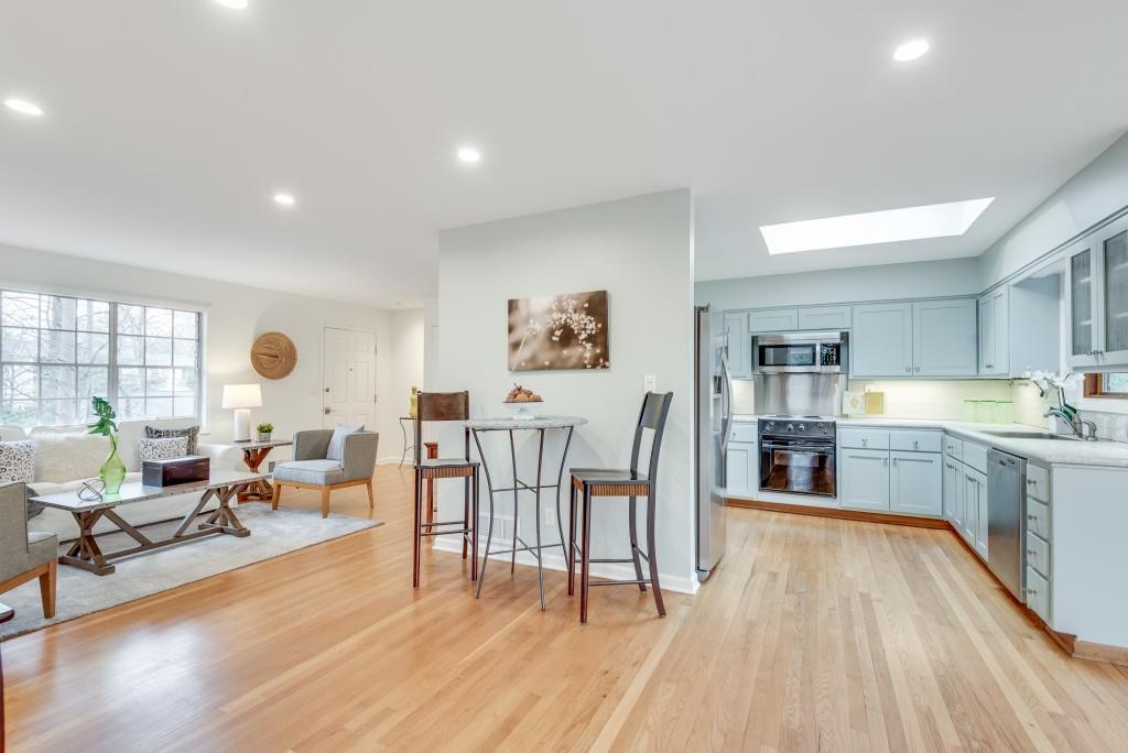 2936 Harcourt Drive