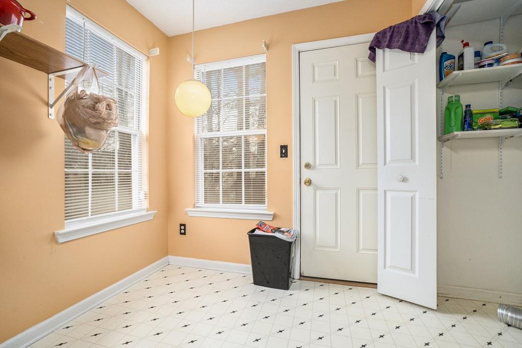 1285 Waterton Trail
