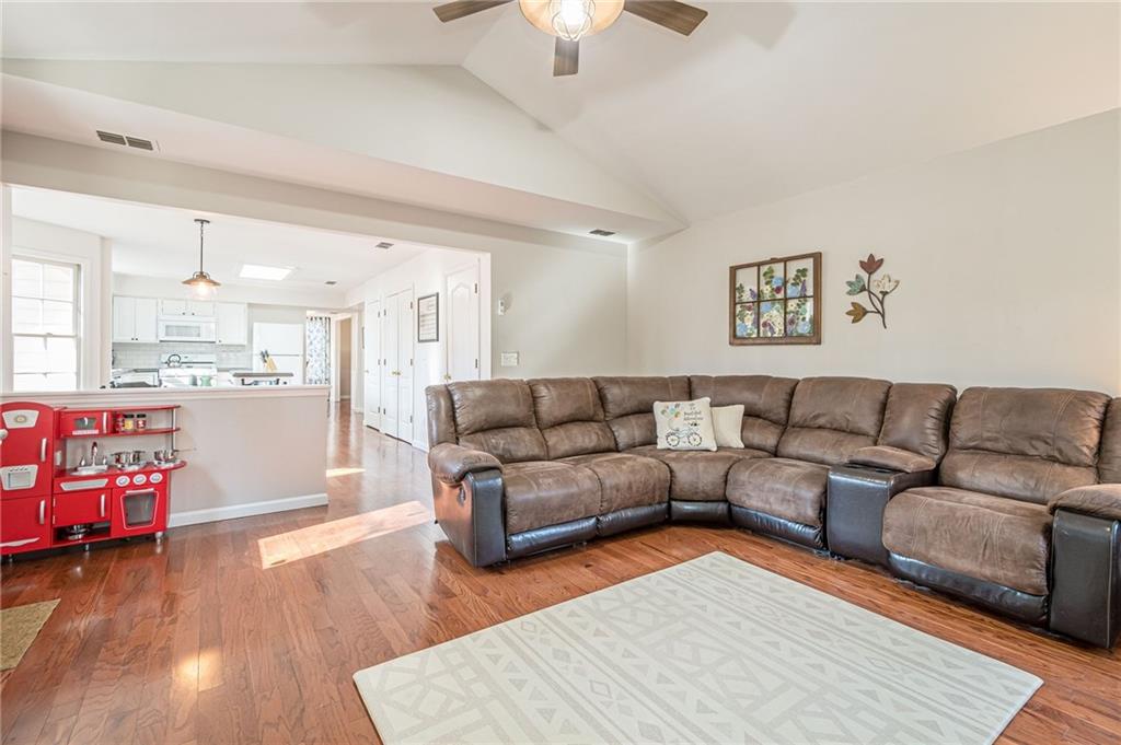 1760 N Milford Creek Lane SW