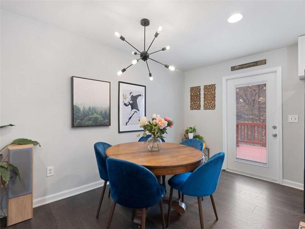 6910 Clearlake Court