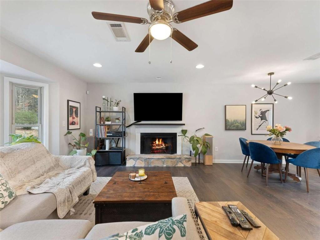 6910 Clearlake Court