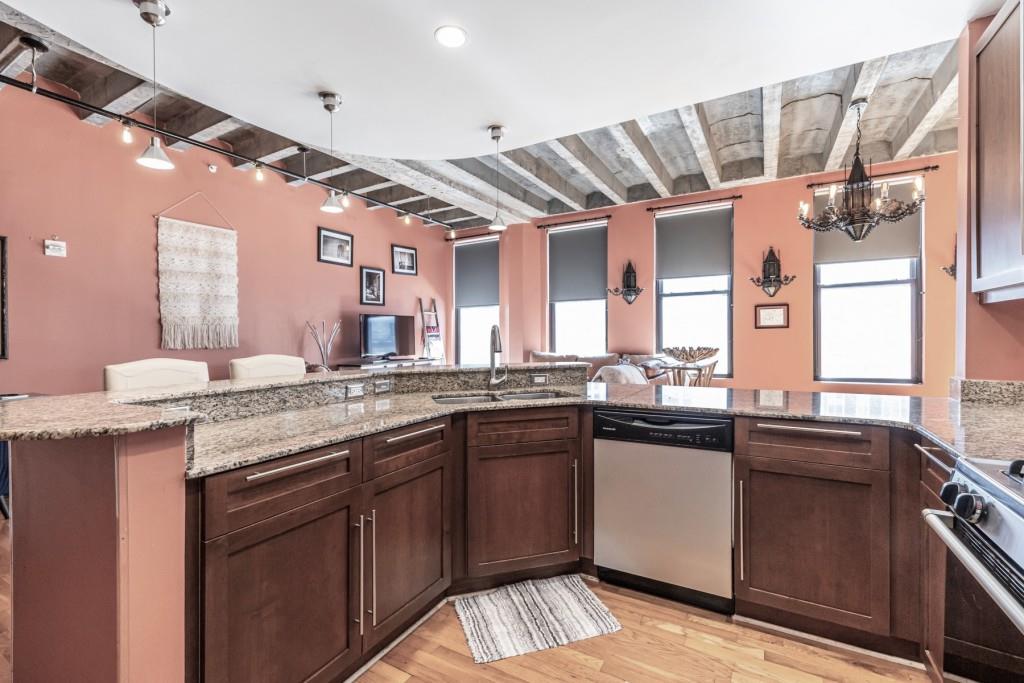 90 Fairlie Street NW Unit 602