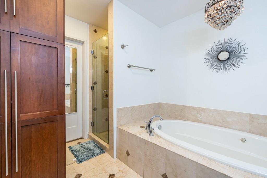 90 Fairlie Street NW Unit 602