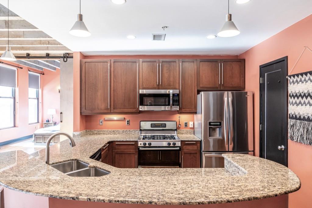 90 Fairlie Street NW Unit 602