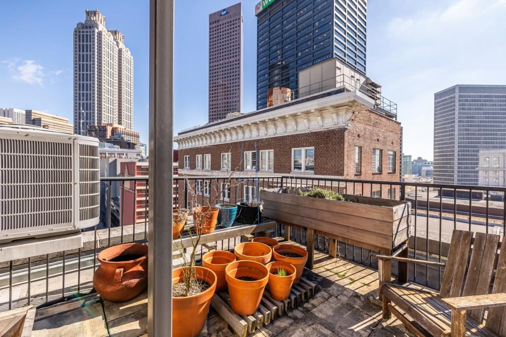 90 Fairlie Street NW Unit 602