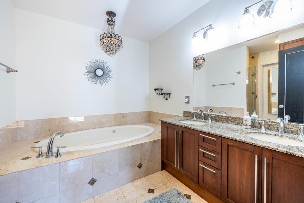 90 Fairlie Street NW Unit 602