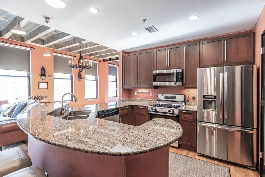90 Fairlie Street NW Unit 602