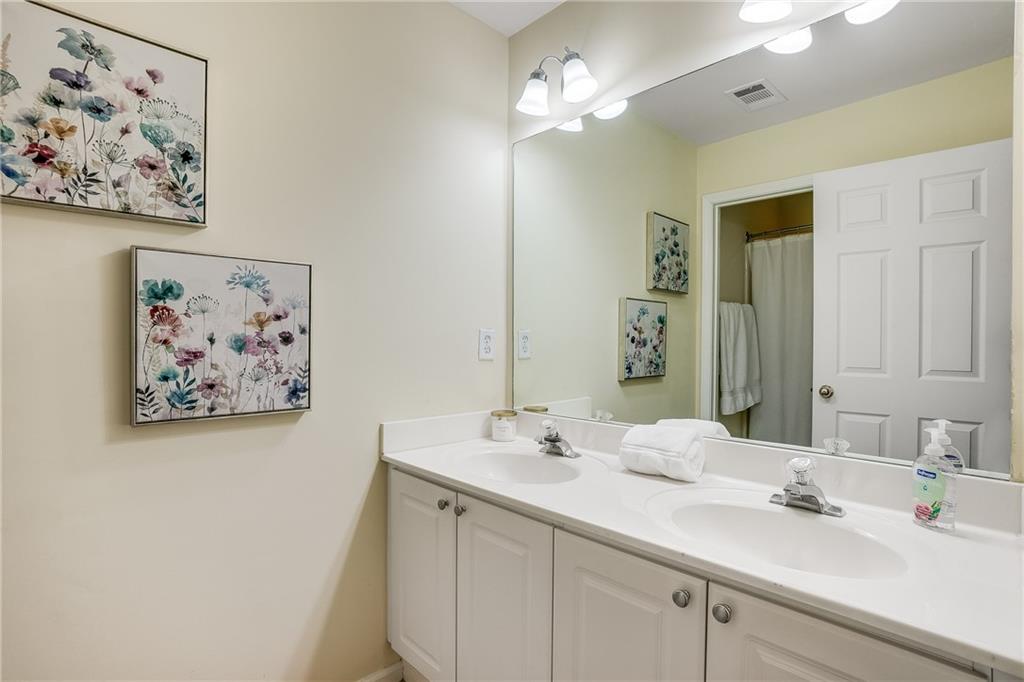 3840 Canterbury Walk Drive