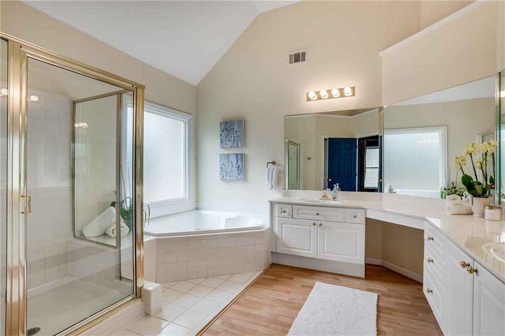 3840 Canterbury Walk Drive