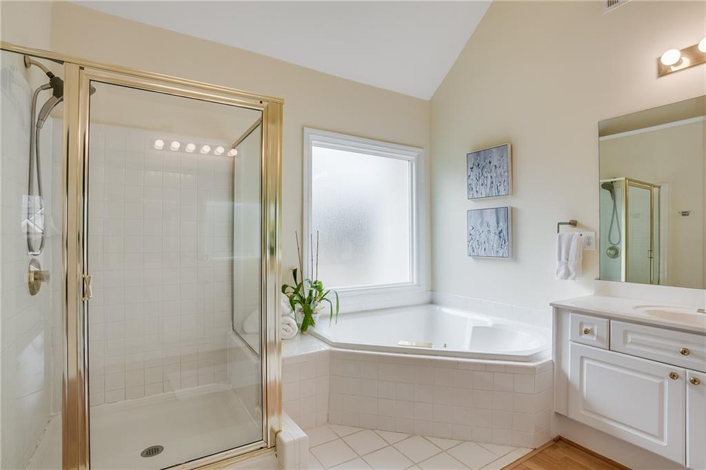 3840 Canterbury Walk Drive