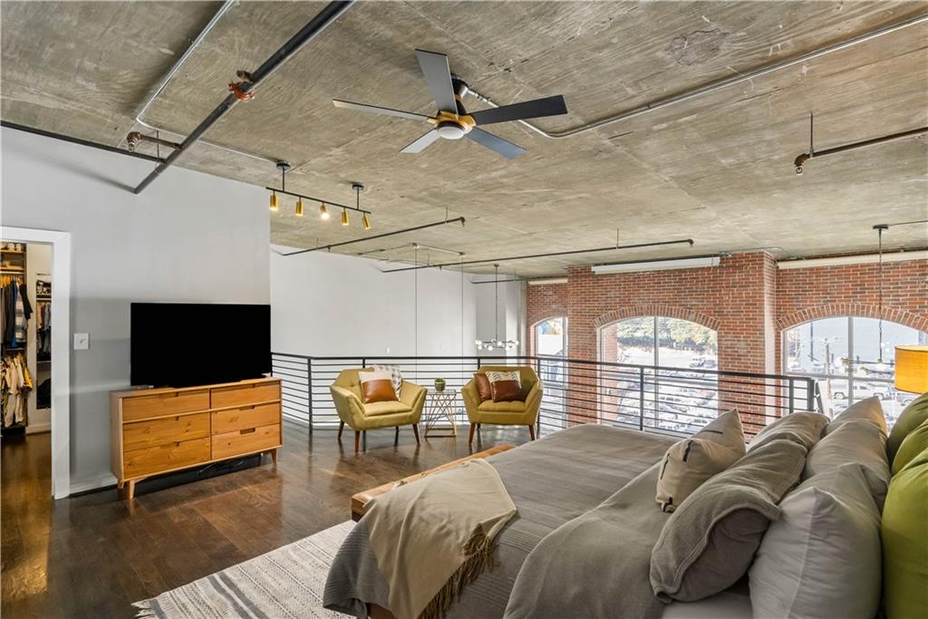 1023 Juniper Street NE Unit 302