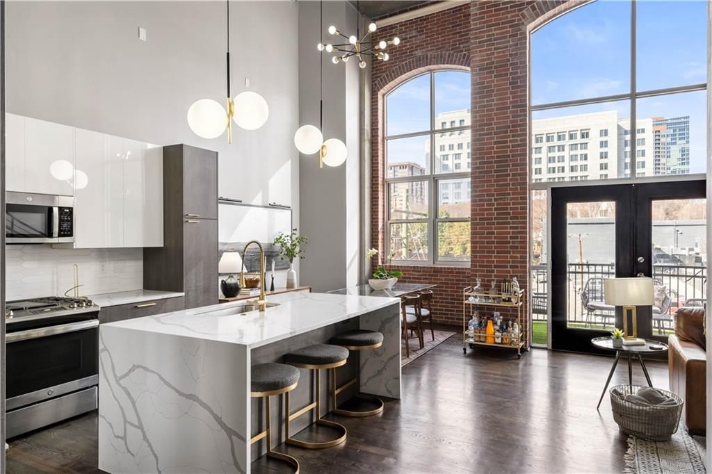 1023 Juniper Street NE Unit 302