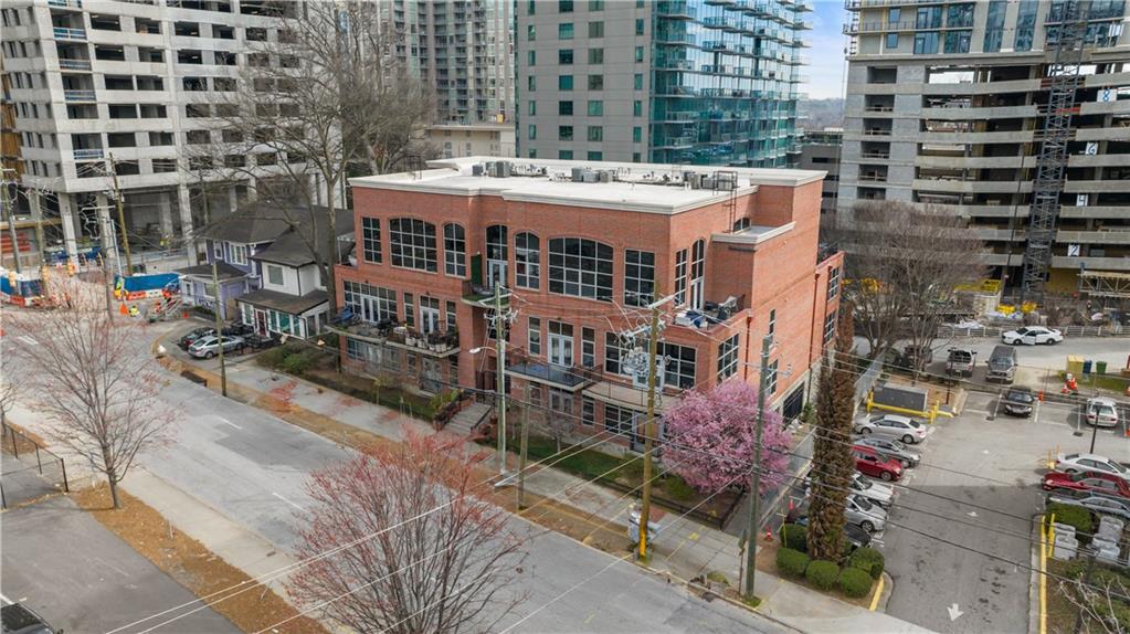 1023 Juniper Street NE Unit 302