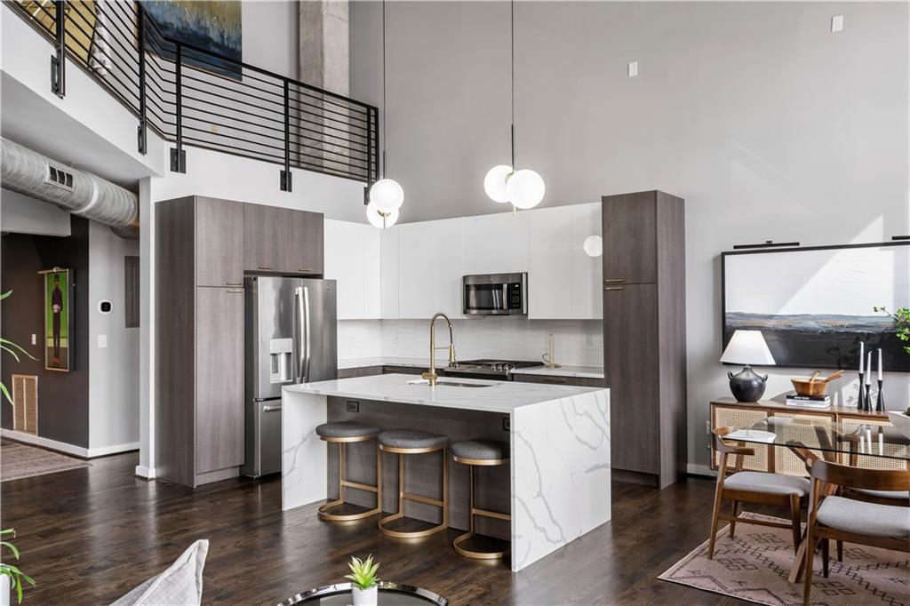 1023 Juniper Street NE Unit 302